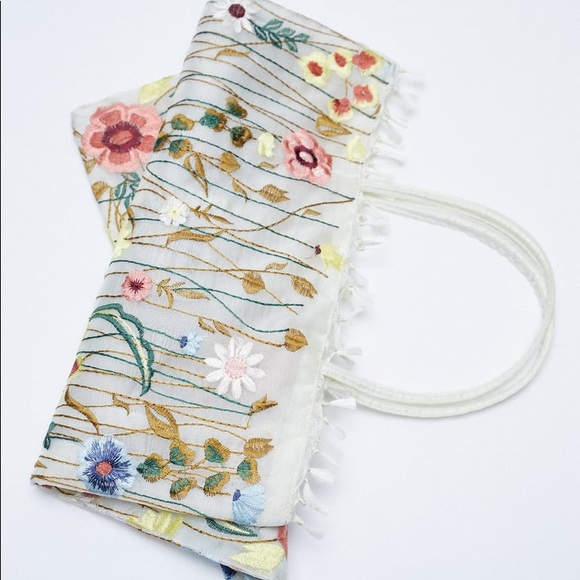 ZARA TULLE TOTE BAG WITH FLORAL EMBROIDERY - Picture 5 of 7